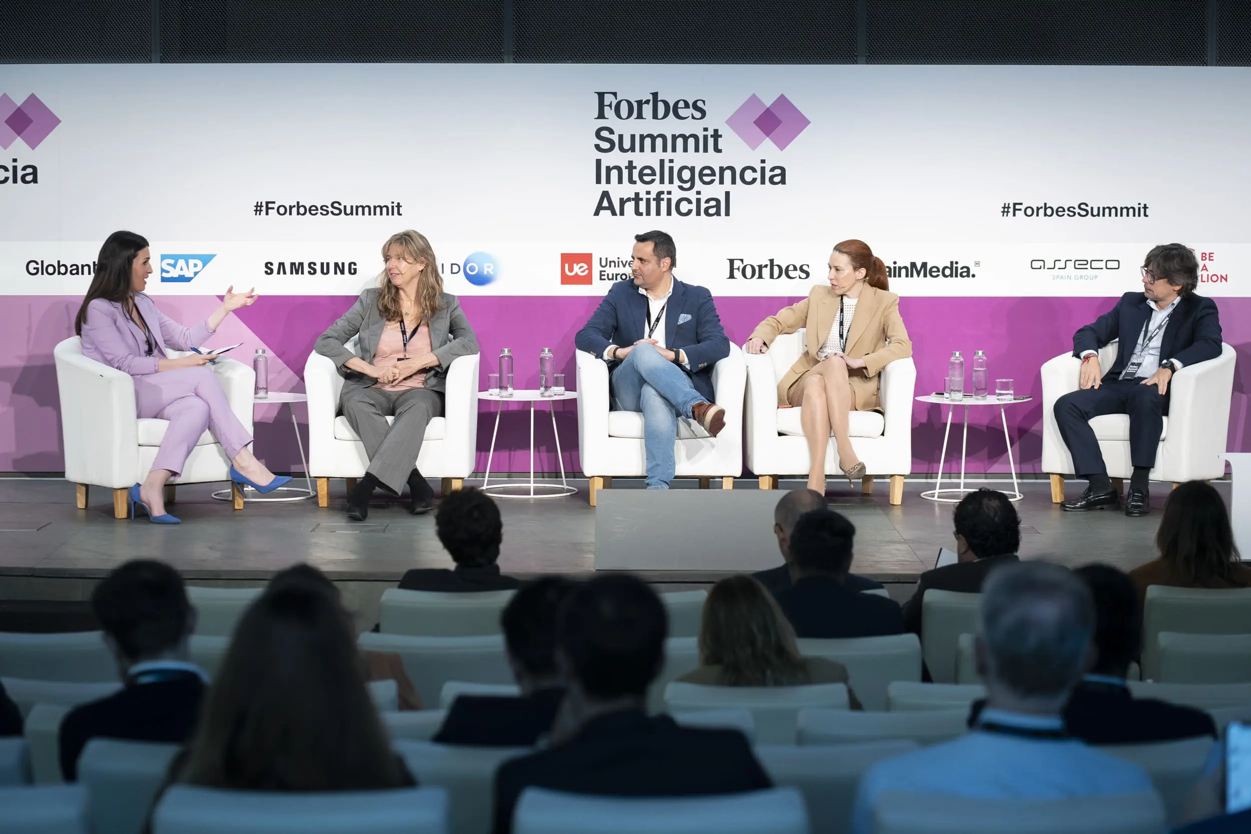 Mesa Forbes Summit IA Fabiola Pérez
