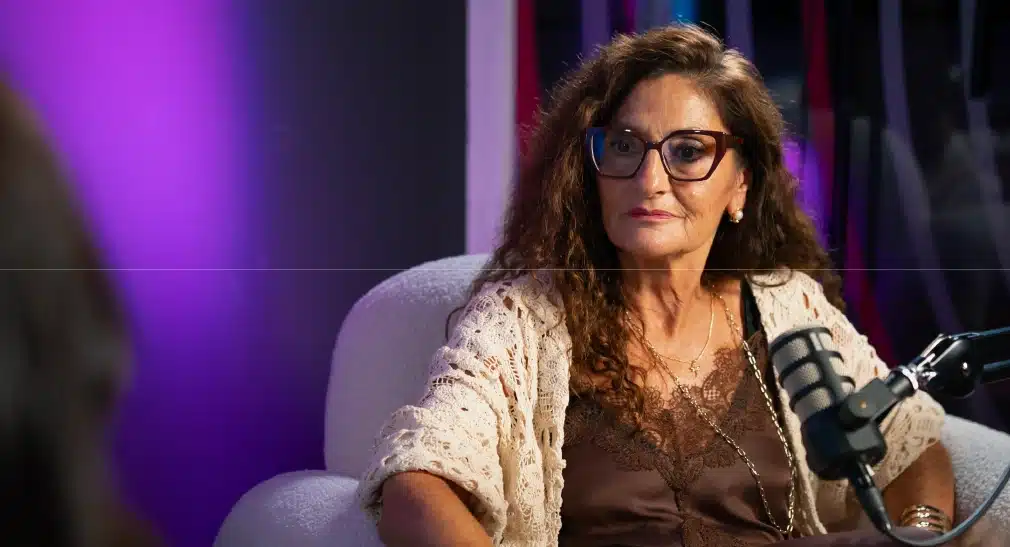 Rosa Carabel CEO de Eroski en el podcast de MIOTI